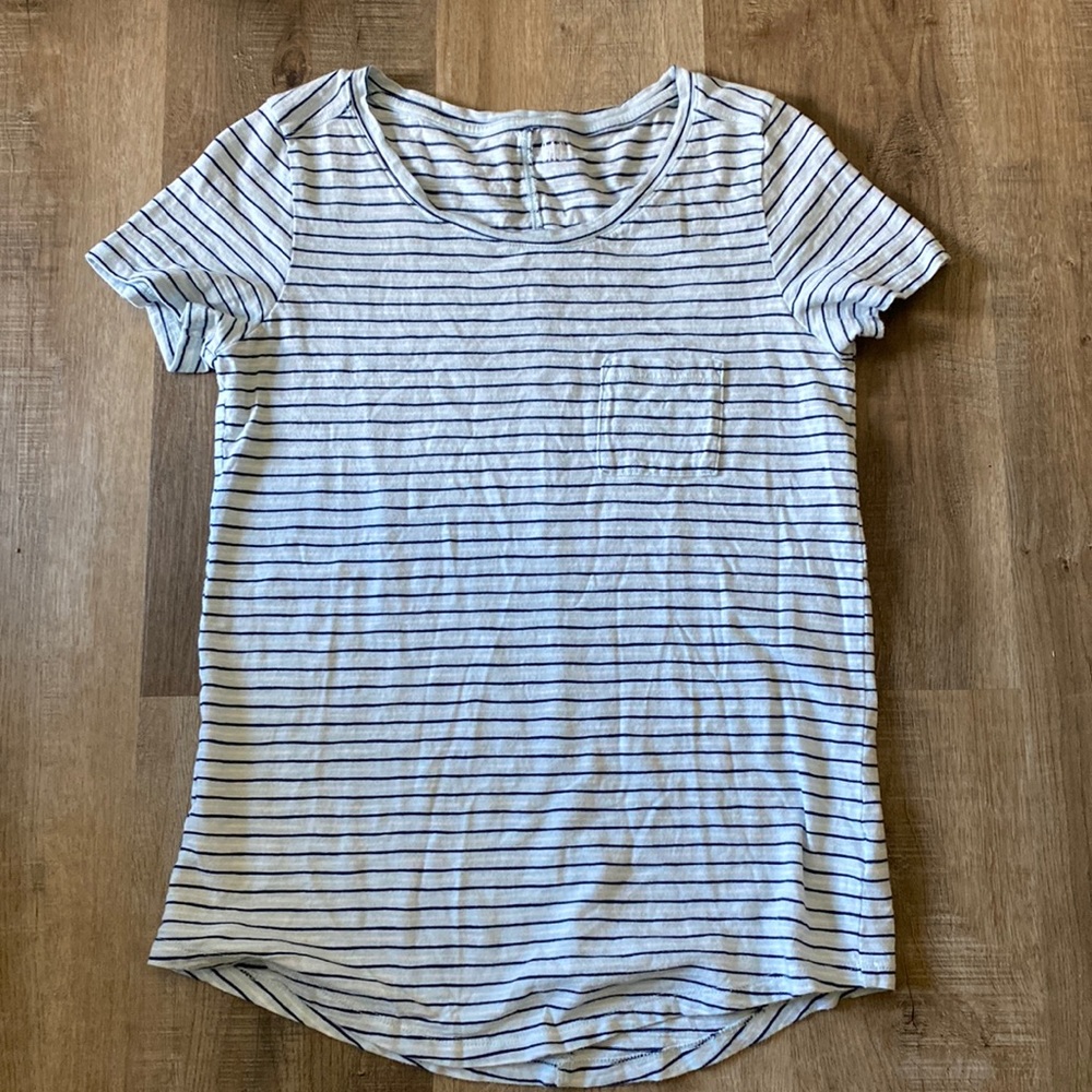 GAP tee